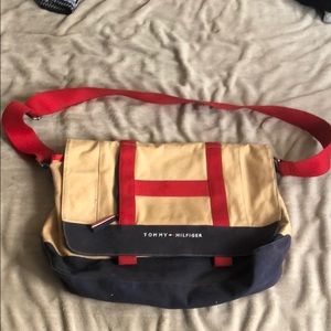 Tommy Hilfiger Messenger Bag